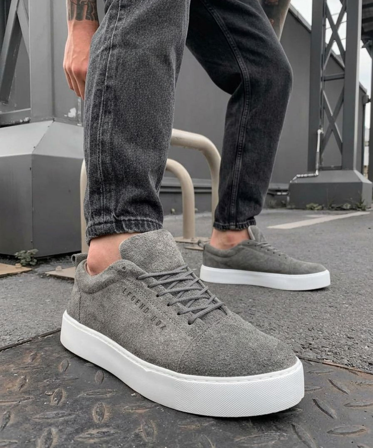 Mono Gri Süet Erkek Sneaker